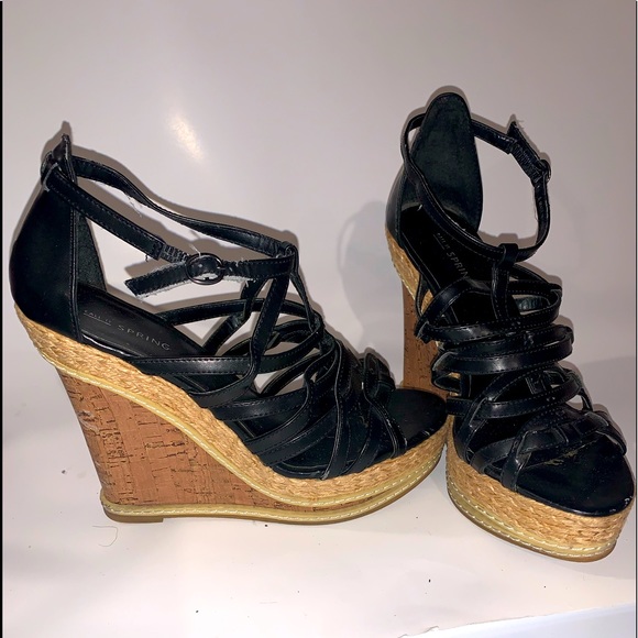 High wedge strappy sandals. Black, size 8! - Picture 1 of 3